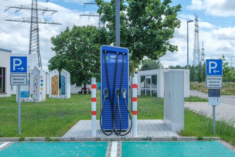 Économisez sur la recharge de votre voiture électrique à Toulouse : les meilleures adresses