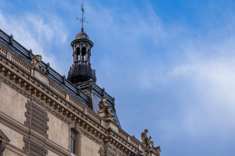 La cyberattaque qui paralyse les écoles de Toulouse : quelles conséquences pour les familles et les employés ?