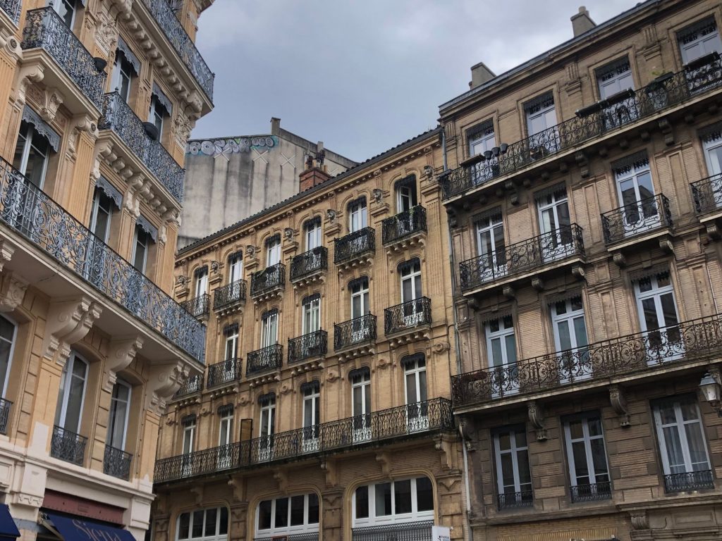 Les Journées du Patrimoine à Toulouse : Entre Afflux Touristique et Pression sur les Services Publics