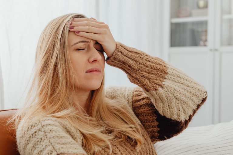 Migraine : ce qui soulage, ce qui alerte