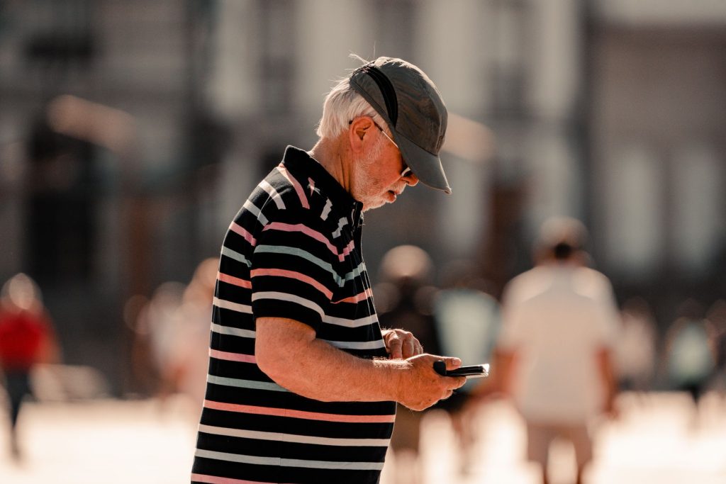 Mutuelle senior : les garanties à vérifier avant de signer en 2026