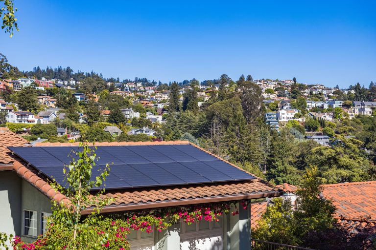 Panneau solaire : prix au m² et aides en vigueur