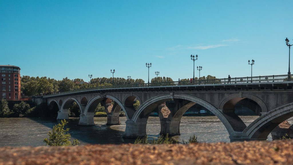 Pourquoi la passerelle de la Piste des Géants à Toulouse reste un projet en suspens et ce que cela signifie pour vous