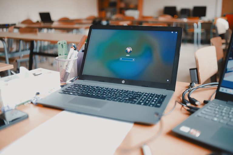 Quel ordinateur portable choisir pour un étudiant en