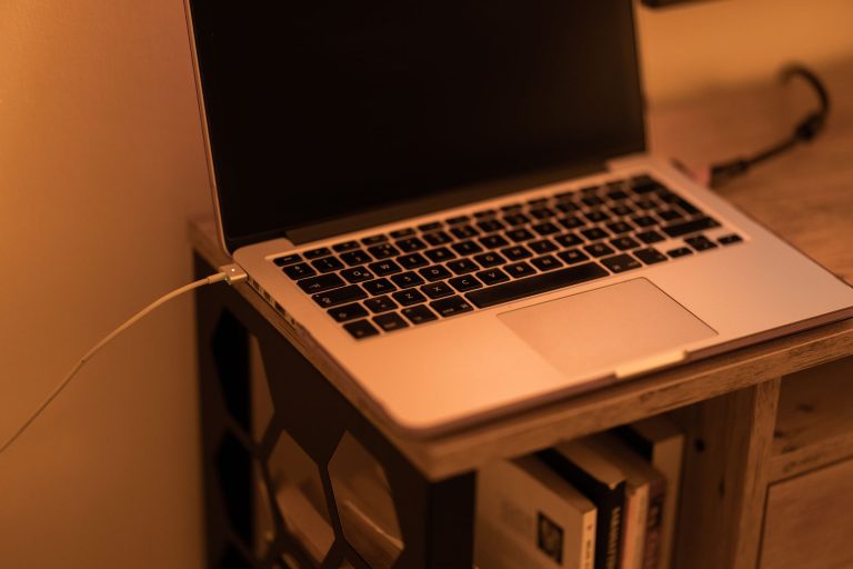 Quelle puissance pour un ordinateur portable en 2026 ?