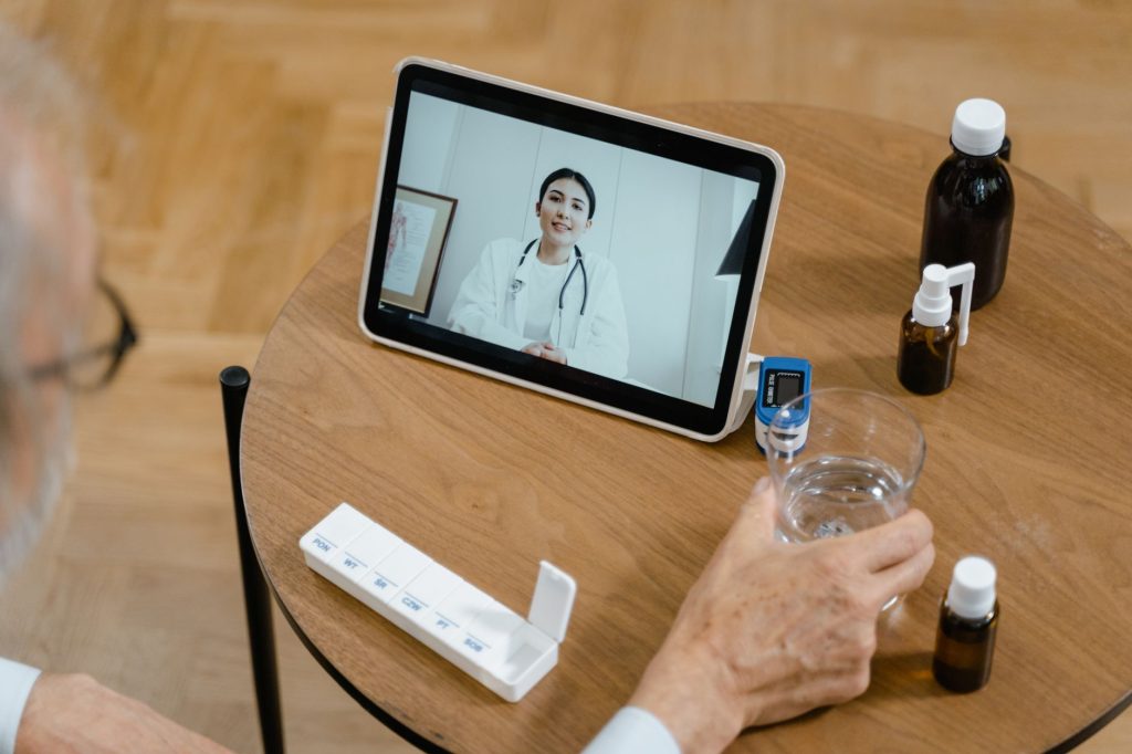 Téléconsultation et cabinet médical en 2026 : usages, perceptions et choix des Français