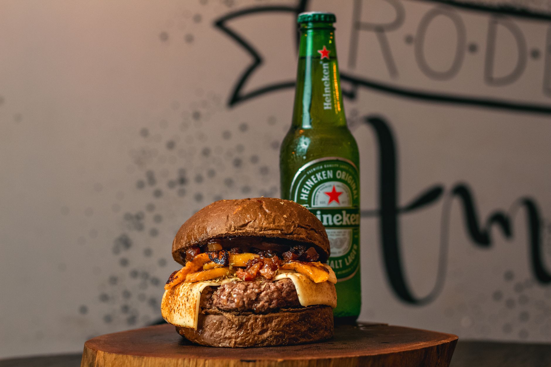 Heineken ou Budweiser : quelle lager choisir ?