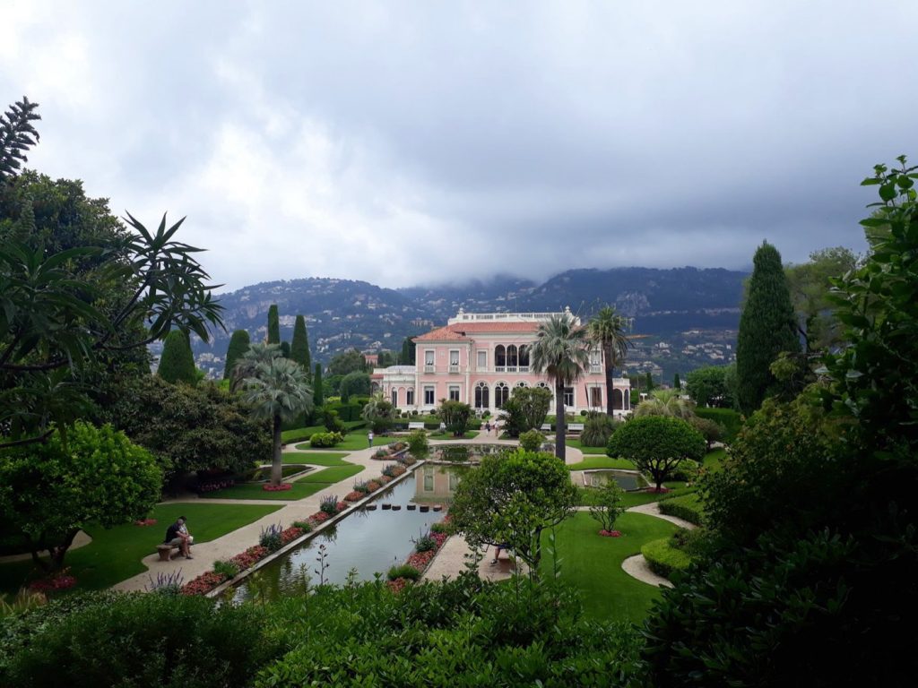 Agence à Roquefort-les-Pins : honoraires, mandat, estimation