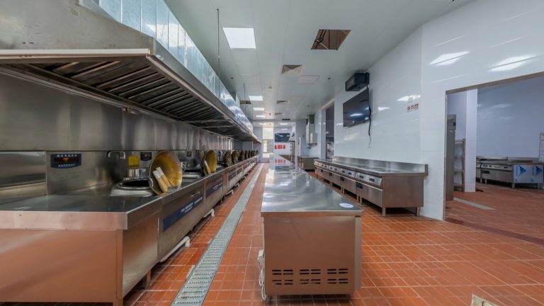 Froid positif en cuisine pro : organiser les zones de stockage